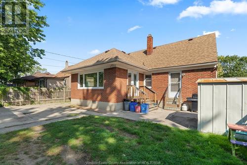 1229 Fairview Boulevard, Windsor, ON - Outdoor With Exterior