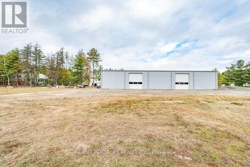 99 Industrial Avenue, Petawawa, ON 