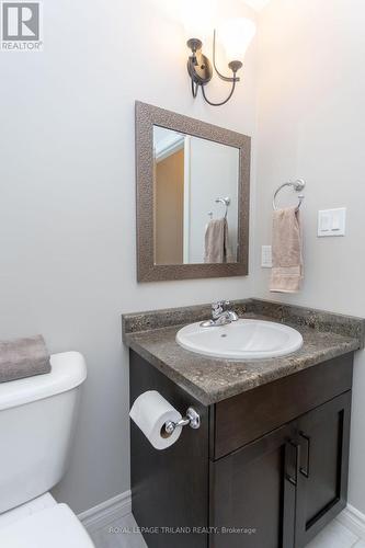 399 Beamish Street, Central Elgin (Port Stanley), ON - Indoor Photo Showing Bathroom