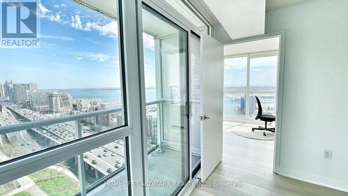 2706 - 75 Queens Wharf Road, Toronto, ON - Indoor Photo Showing Other Room