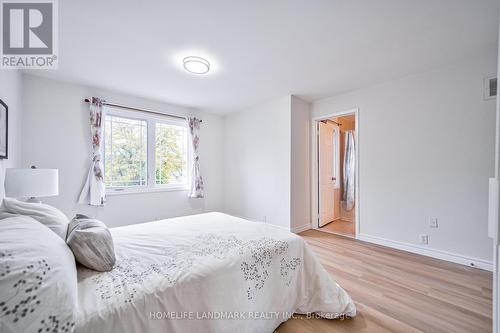 8 Whistling Hills Drive, Toronto, ON - Indoor Photo Showing Bedroom