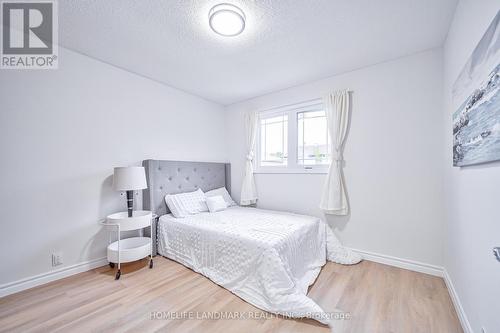 8 Whistling Hills Drive, Toronto, ON - Indoor Photo Showing Bedroom