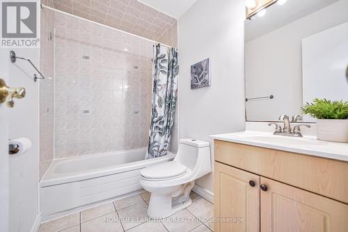 8 Whistling Hills Drive, Toronto, ON - Indoor Photo Showing Bathroom