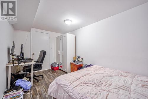 8 Whistling Hills Drive, Toronto, ON - Indoor Photo Showing Bedroom