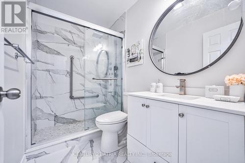 258 Stone Road, Aurora, ON - Indoor Photo Showing Bathroom