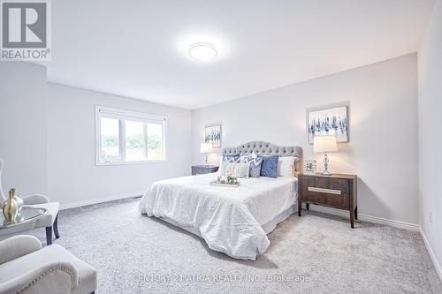 258 Stone Road, Aurora, ON - Indoor Photo Showing Bedroom