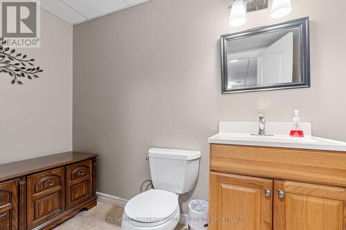 2162 Parkhill Drive, North Middlesex (Parkhill), ON - Indoor Photo Showing Bathroom