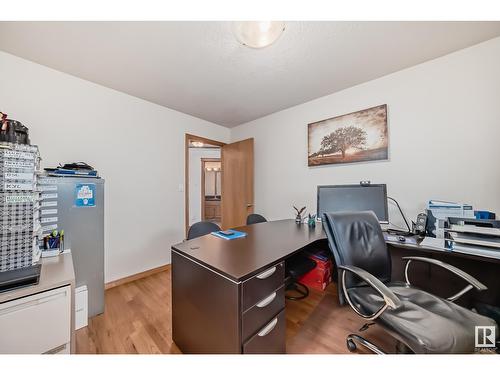 15907 91 St Nw, Edmonton, AB - Indoor Photo Showing Office