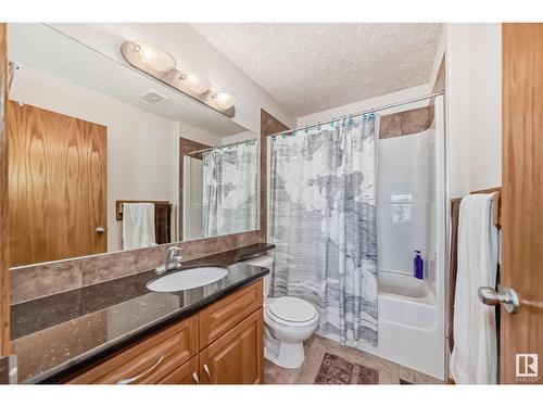 15907 91 St Nw, Edmonton, AB - Indoor Photo Showing Bathroom