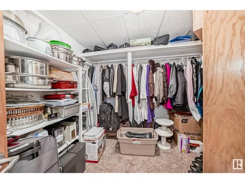 15907 91 St Nw, Edmonton, AB - Indoor With Storage