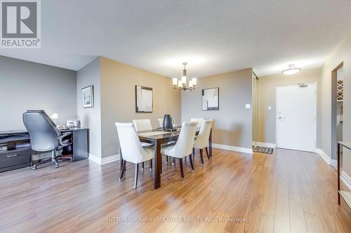 809 - 22 Shallmar Boulevard, Toronto, ON - Indoor Photo Showing Dining Room