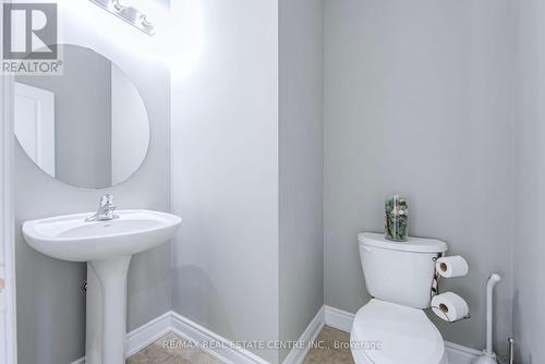 30 Deanston Court, Brampton, ON - Indoor Photo Showing Bathroom