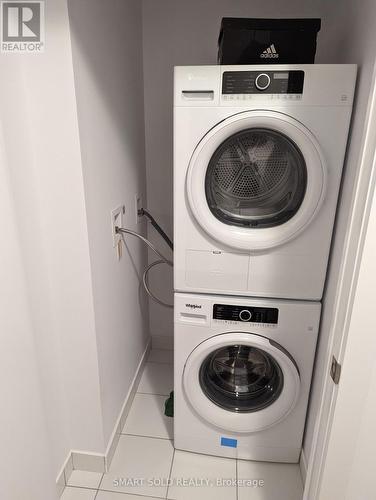 1506 - 251 Manitoba Street, Toronto, ON - Indoor Photo Showing Laundry Room