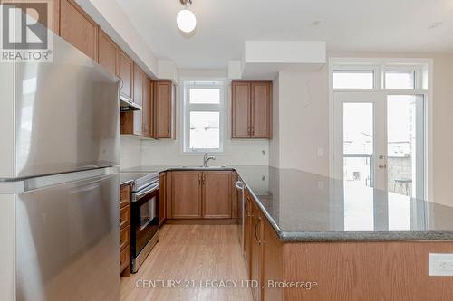 308 - 10 Halliford Place, Brampton, ON - Indoor Photo Showing Kitchen