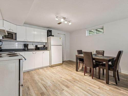 Salle familiale - 9 Rue Boulay, Gatineau (Hull), QC - Indoor Photo Showing Kitchen