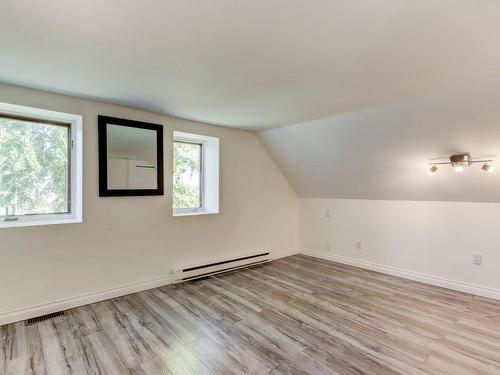 Bedroom - 566 Rue Champlain, Saint-Jean-Sur-Richelieu, QC - Indoor Photo Showing Other Room