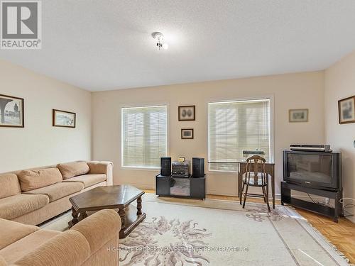 46 Milano Avenue, Vaughan, ON - Indoor Photo Showing Living Room