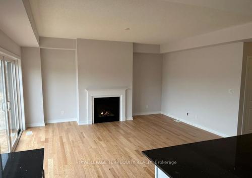 46 Trailside Dr, Haldimand, ON - Indoor Photo Showing Living Room With Fireplace