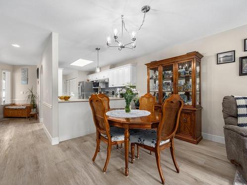 10-807 Railway Ave, Ashcroft, BC - Indoor Photo Showing Dining Room