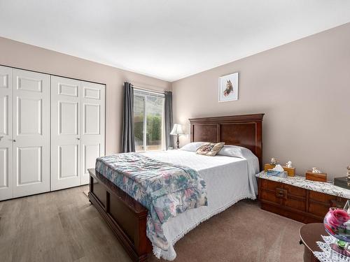 10-807 Railway Ave, Ashcroft, BC - Indoor Photo Showing Bedroom