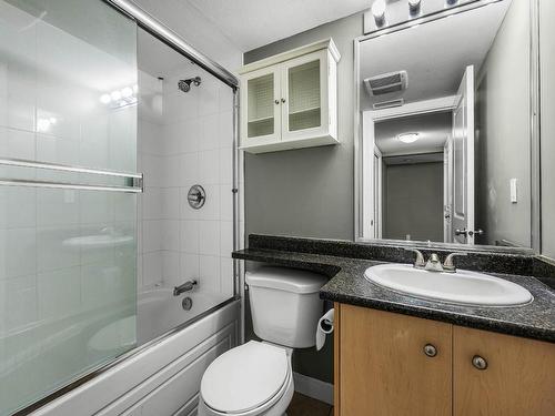 2748 Eagle Cres, Merritt, BC - Indoor Photo Showing Bathroom