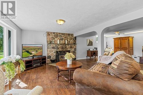 397461 Concession 10, Meaford, ON - Indoor Photo Showing Living Room With Fireplace