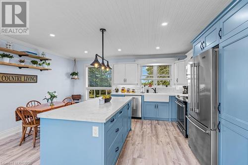 397461 Concession 10, Meaford (Municipality), ON - Indoor Photo Showing Kitchen With Upgraded Kitchen