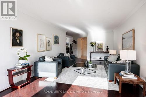 607 - 3800 Yonge Street, Toronto, ON - Indoor Photo Showing Living Room