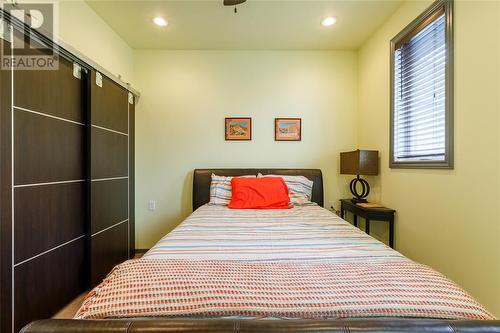 200 Brock Street North, Sarnia, ON - Indoor Photo Showing Bedroom