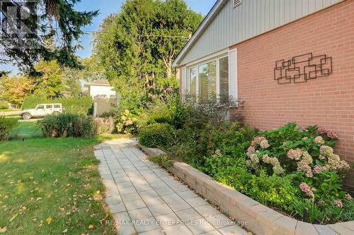 1205 Whittington Road, Mississauga, ON - Outdoor