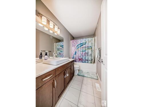 1204 24 Av Nw, Edmonton, AB - Indoor Photo Showing Bathroom