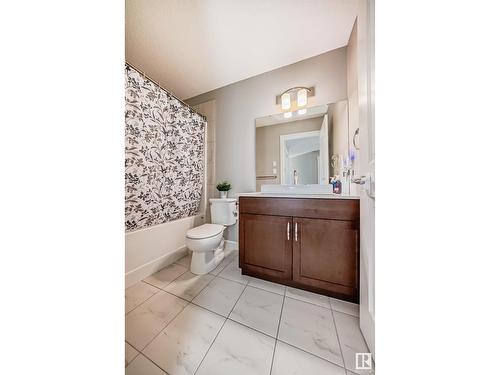 1204 24 Av Nw, Edmonton, AB - Indoor Photo Showing Bathroom