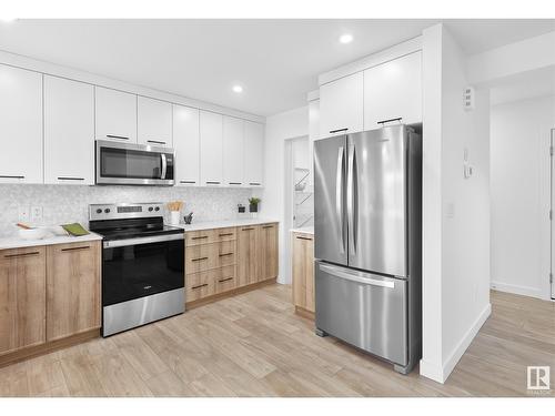 3408 169 St Sw, Edmonton, AB - Indoor Photo Showing Kitchen