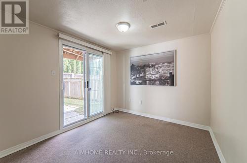 315 Flagstone Way, Newmarket, ON - Indoor Photo Showing Other Room