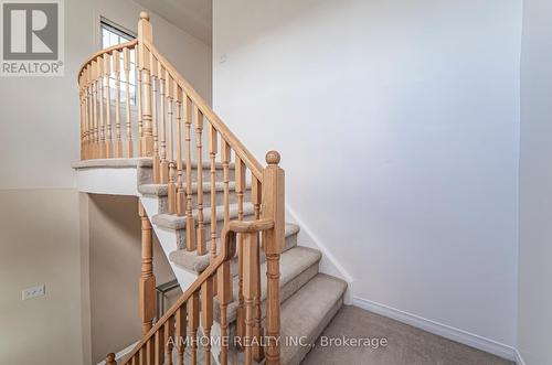 315 Flagstone Way, Newmarket, ON - Indoor Photo Showing Other Room