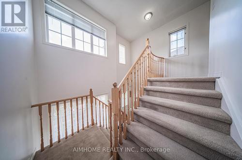 315 Flagstone Way, Newmarket, ON - Indoor Photo Showing Other Room