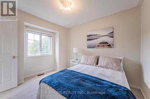 315 Flagstone Way, Newmarket, ON - Indoor Photo Showing Bedroom