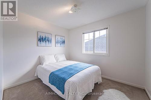 315 Flagstone Way, Newmarket, ON - Indoor Photo Showing Bedroom