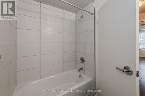 H201 - 62 Balsam Street, Waterloo, ON - Indoor Photo Showing Bathroom