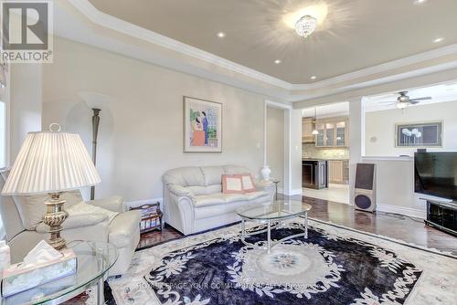 108 Golden Orchard Road, Vaughan, ON - Indoor Photo Showing Living Room