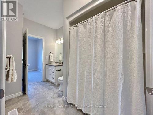 41 Athabaska Drive, Belleville, ON - Indoor Photo Showing Bathroom