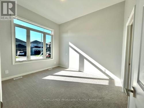 41 Athabaska Drive, Belleville, ON - Indoor Photo Showing Other Room