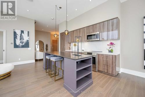 Ph1 - 1 Grandview Avenue, Markham, ON - Indoor Photo Showing Kitchen With Upgraded Kitchen