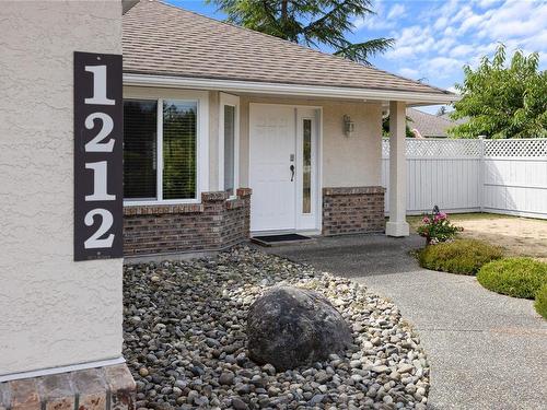 1212 Sunrise Dr, Qualicum Beach, BC 