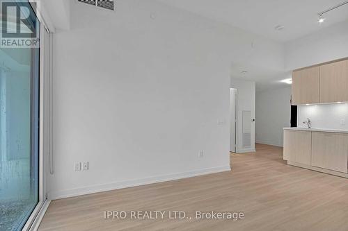 914 - 158 Front Street E, Toronto, ON - Indoor