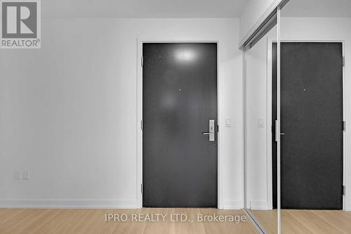 914 - 158 Front Street E, Toronto, ON -  Photo Showing Other Room