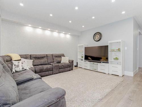 1268 Bardeau St, Innisfil, ON - Indoor Photo Showing Living Room