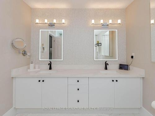 1268 Bardeau St, Innisfil, ON - Indoor Photo Showing Bathroom