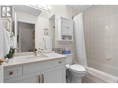 11290 Bond Road Unit# 4, Lake Country, BC - Indoor Photo Showing Bathroom