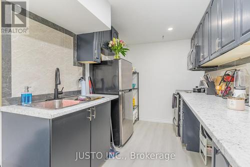 1481 Edmund Drive, Pickering, ON - Indoor Photo Showing Kitchen With Double Sink